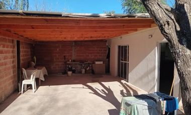 Casa en venta - 3 Dormitorios 1 Baño - San Vicente