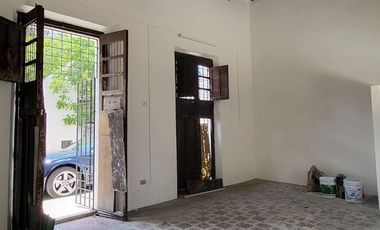 Casa en venta para remodelar en el Centro Histórico de Mérida – Gran terreno