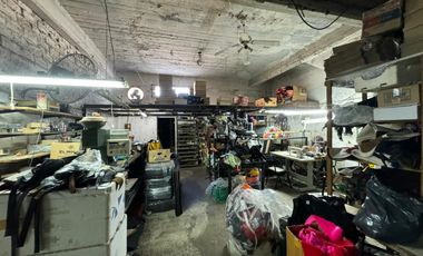 Mendoza y Juan Crisol - Deposito/Galpon en Venta - Excelente ubicacion