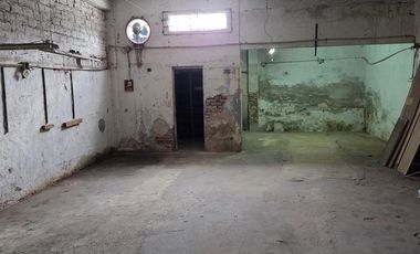 Mendoza y Juan Crisol - Deposito/Galpon en Venta - Excelente ubicacion