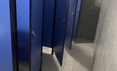 ALQUILER-Cordoba Capital-La Cañada y Montevideo-Local 3 plantas-apto todo destino-Sin expensas-600m2