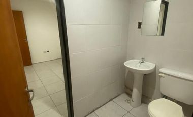 ALQUILER-Cordoba Capital-La Cañada y Montevideo-Local 3 plantas-apto todo destino-Sin expensas-600m2