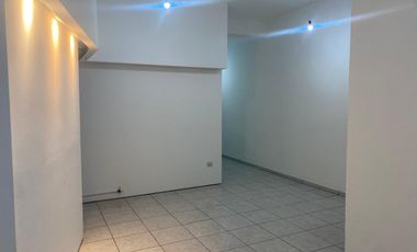 ALQUILER-Cordoba Capital-La Cañada y Montevideo-Local 3 plantas-apto todo destino-Sin expensas-600m2