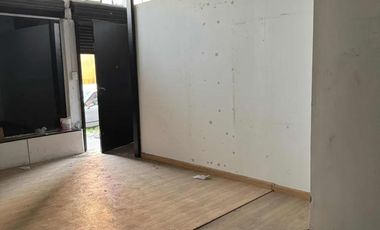 Local comercial en alquiler - 1 Baño - Barracas