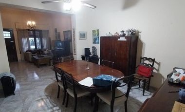 Departamento en venta - 4 Dormitorios 3 Baños - La Plata