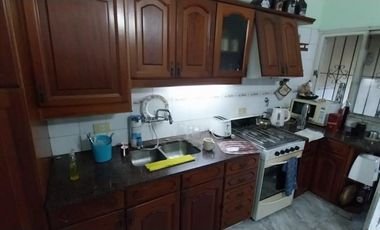 Departamento en venta - 4 Dormitorios 3 Baños - La Plata