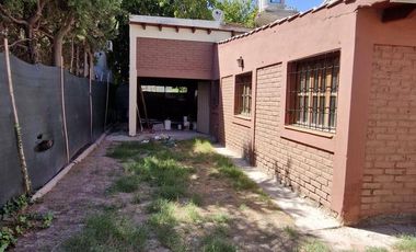 Casa en venta - 2 Dormitorios 1 Baño - Mendoza