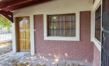 Casa en venta - 2 Dormitorios 1 Baño - Mendoza