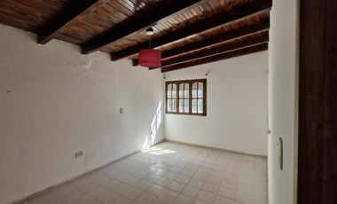 Casa en venta - 2 Dormitorios 1 Baño - Mendoza