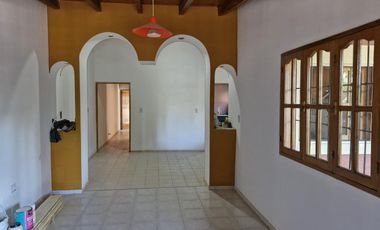Casa en venta - 2 Dormitorios 1 Baño - Mendoza