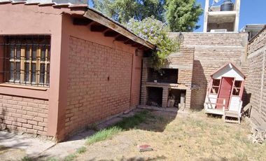 Casa en venta - 2 Dormitorios 1 Baño - Mendoza