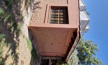 Casa en venta - 2 Dormitorios 1 Baño - Mendoza