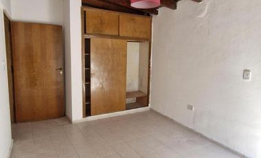 Casa en venta - 2 Dormitorios 1 Baño - Mendoza