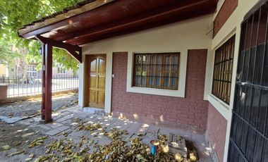 Casa en venta - 2 Dormitorios 1 Baño - Mendoza