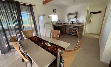 Casa 1 dorm con pileta