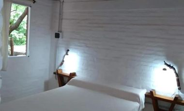 Casa en venta - 4 Dormitorios 4 Baños - San Luis