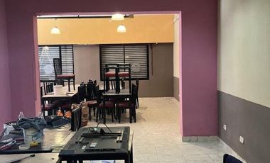 Local en venta - 2 Ambientes 3 Baños - Wilde