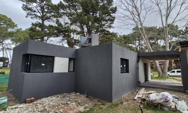 Casa en venta - 2 Dormitorios 2 Baños - Costa del Este