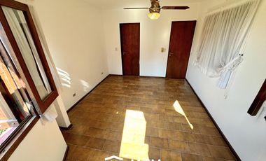 Casa en Venta, Granadero Baigorria.