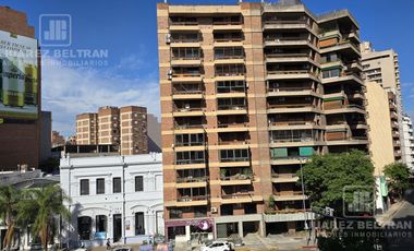 Alquiler 2 dormitorios Hipolito Irigoyen, Piso 11