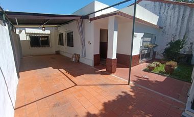 Alquiler Casa 4 Ambientes, Patio, Parrilla, Galeria, Cochera, San Fernando