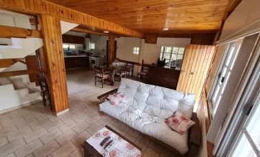 Casa en venta - 3 Dormitorios 2 Baños - Costa del Este