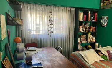 Casa en venta - 3 Dormitorios 2 Baños - Local - Lanús