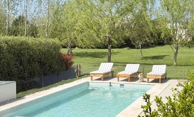 Casa en alquiler temporario - 3 Dormitorios 2 Baños - Mar del Plata