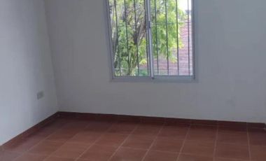 PH en venta - 1 Dormitorio 1 Baño - Cochera - Monte Grande