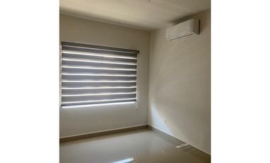 Casa en renta en Cumbres Lux Dominio Cumbres en García