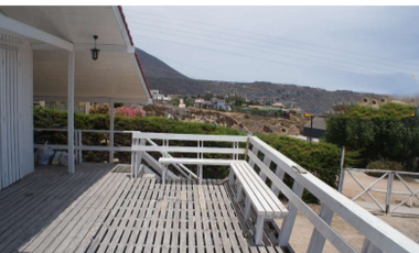 LINDA CASA EN GUANAQUEROS CON VISTA AL MAR
