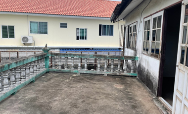 2-story detached house, location near the community. Can travel in and out easily using Sakae Ngam Road as the main road.