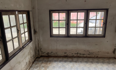 2-story detached house, location near the community. Can travel in and out easily using Sakae Ngam Road as the main road.