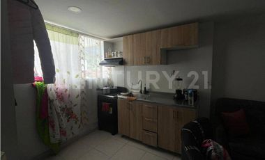 VENDO COMODO APARTAMENTO EN CALDAS