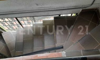 .VENTA DE CASA-LOTE  EN BARRIO GUAYABAL MEDELLIN