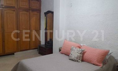 .VENTA DE CASA-LOTE  EN BARRIO GUAYABAL MEDELLIN