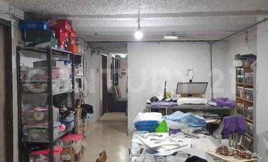 .VENTA DE CASA-LOTE  EN BARRIO GUAYABAL MEDELLIN