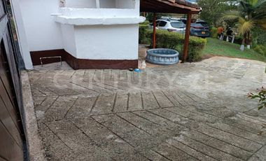 ¡Bienvenido a tu oasis de recreación en Guarne!