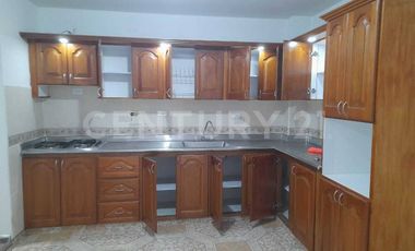 Apartamento en venta, amplio y segundo piso sector Restrepo Naranjo Sabaneta