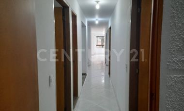 Apartamento en venta, amplio y segundo piso sector Restrepo Naranjo Sabaneta