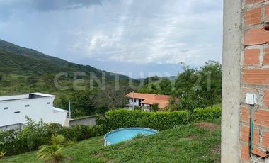Venta Casa Finca de recreo cerca al parque principal