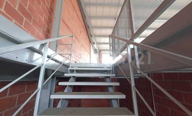 SE ARRIENDA LOCAL COMERCIAL O BODEGA  EN SAN JUAN MEDELLIN