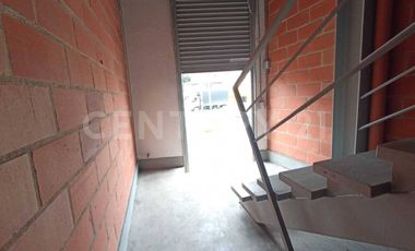 SE ARRIENDA LOCAL COMERCIAL O BODEGA  EN SAN JUAN MEDELLIN