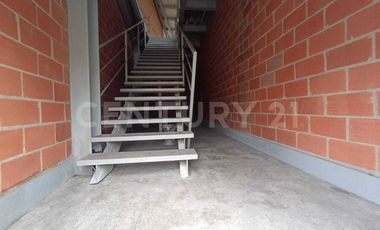 SE ARRIENDA LOCAL COMERCIAL O BODEGA  EN SAN JUAN MEDELLIN