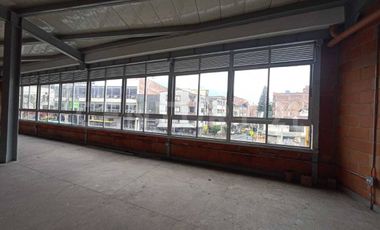 SE ARRIENDA LOCAL COMERCIAL O BODEGA  EN SAN JUAN MEDELLIN