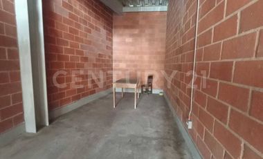 SE ARRIENDA LOCAL COMERCIAL O BODEGA  EN SAN JUAN MEDELLIN