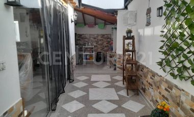Apartamento duplex en venta, Caldas Antioquia