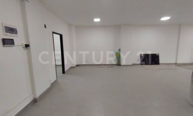 RENTO LOCAL COMERCIAL EN  SECTOR SURAMERICANA MEDELLIN