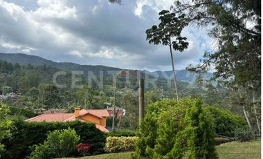 Casa finca amoblada para arriendo en El Retiro Antioquia