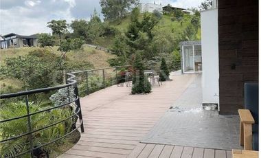 Casa finca amoblada para arriendo en El Retiro Antioquia